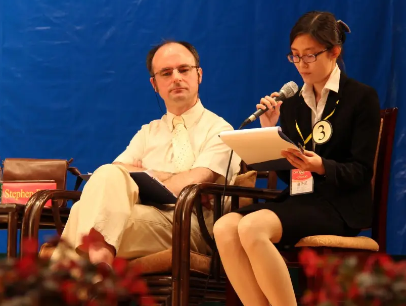 口译翻译译员和笔译翻译译员有哪些区别 口译翻译译员和笔译翻译译员有哪些区别