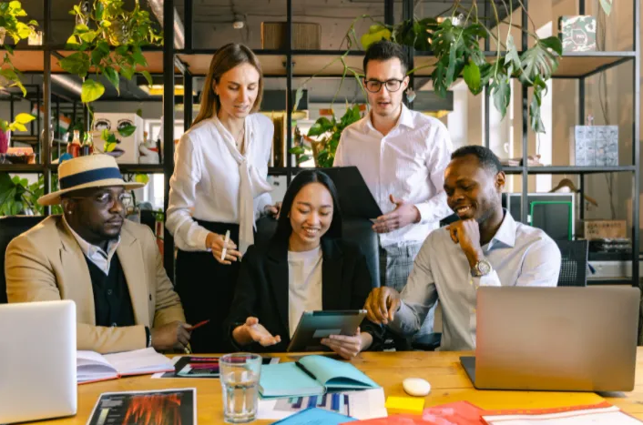 芜湖翻译公司：论文翻译译员需要做好哪些